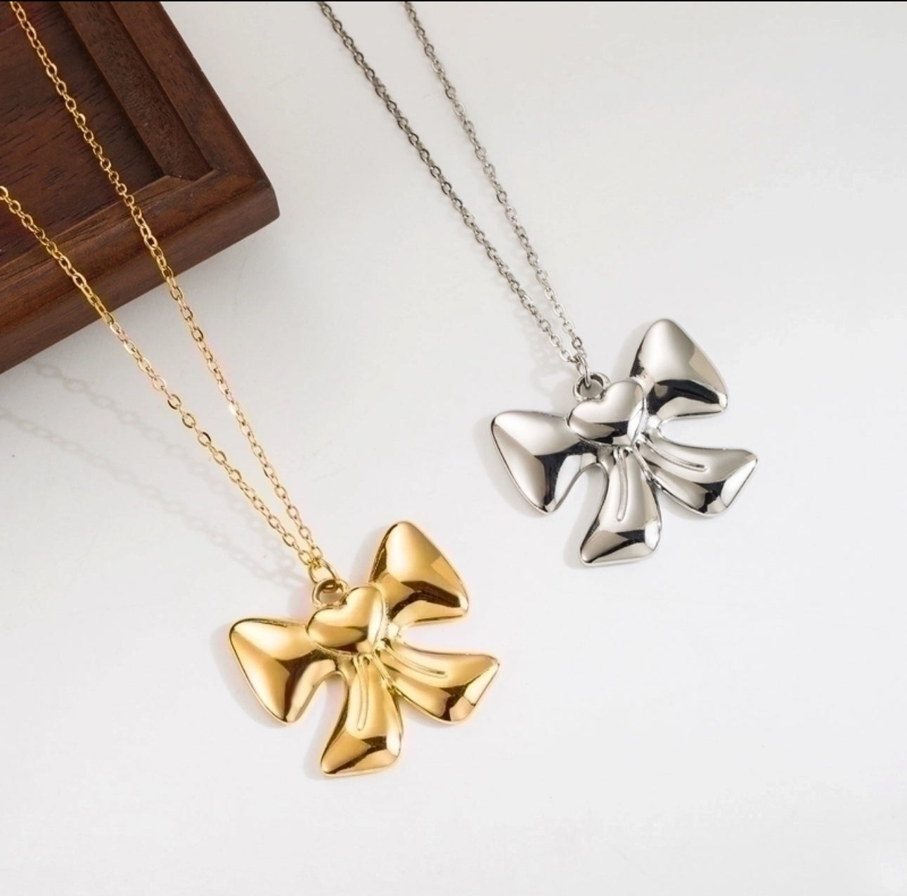 COLLAR COQUETTE
